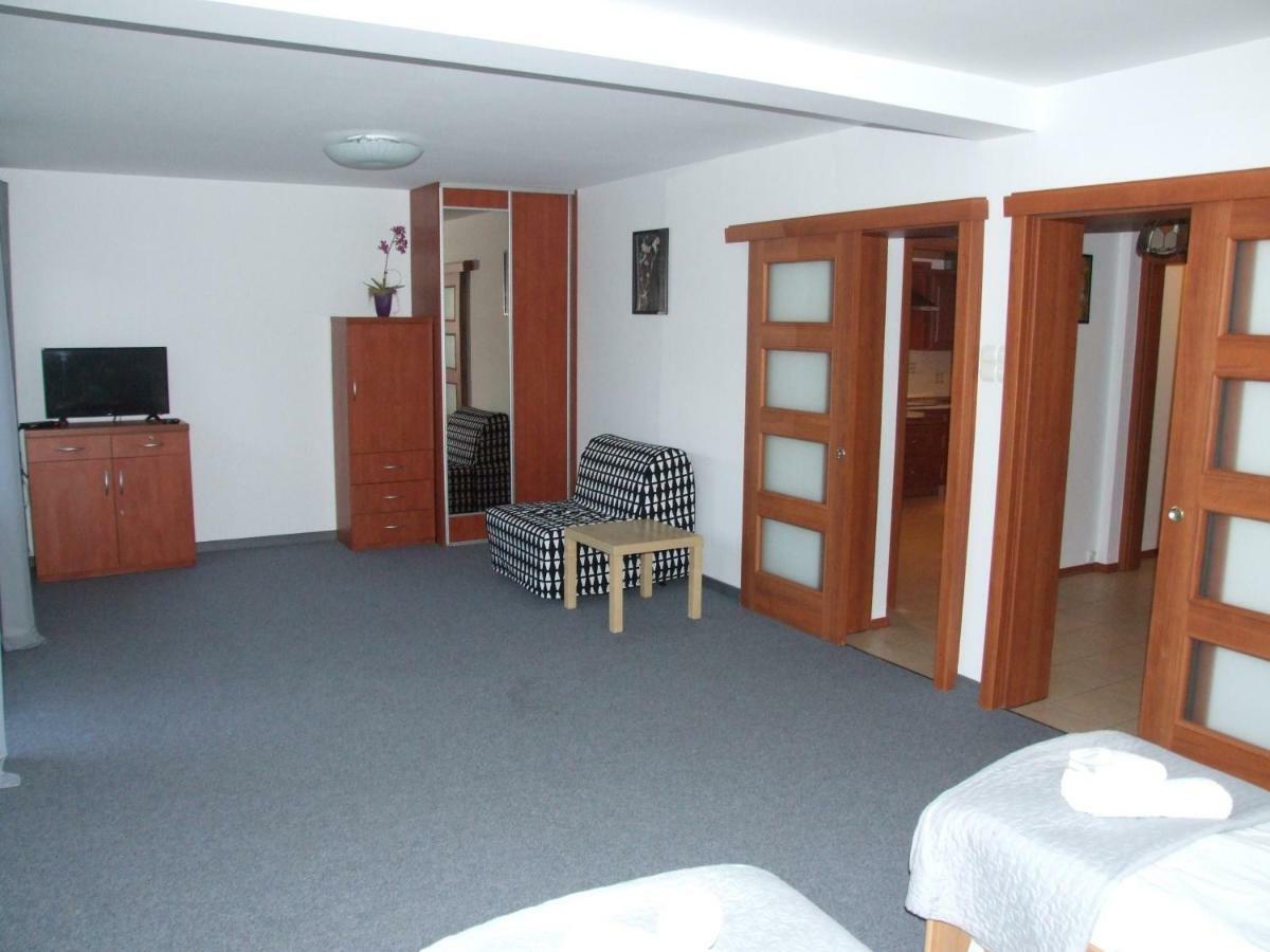 Aparthotel Arkadia Płock エクステリア 写真