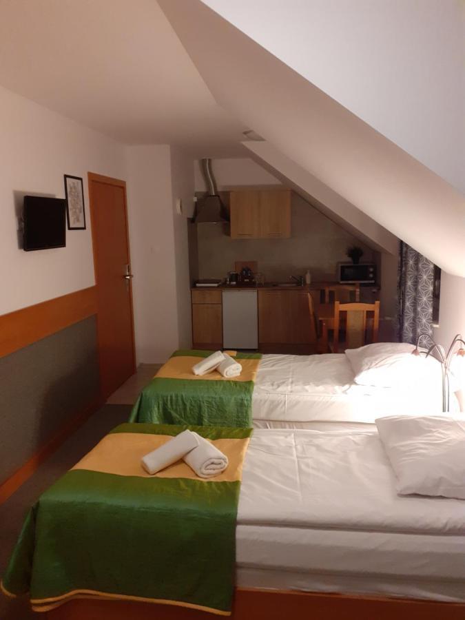 Aparthotel Arkadia Płock エクステリア 写真
