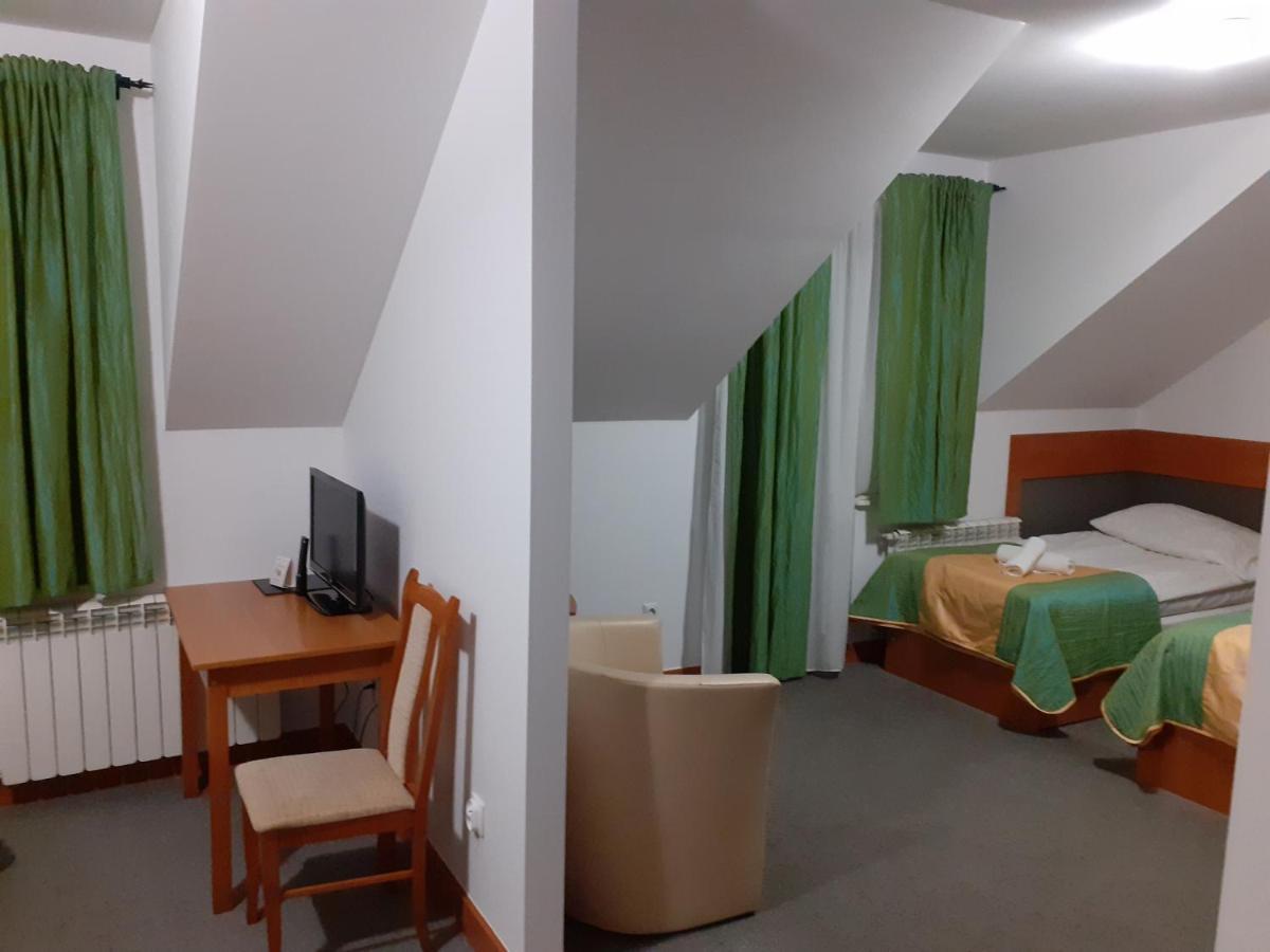 Aparthotel Arkadia Płock エクステリア 写真