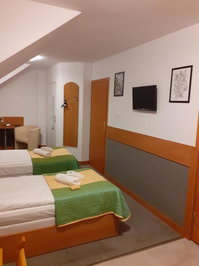 Aparthotel Arkadia Płock エクステリア 写真