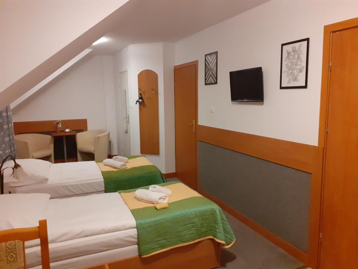 Aparthotel Arkadia Płock エクステリア 写真