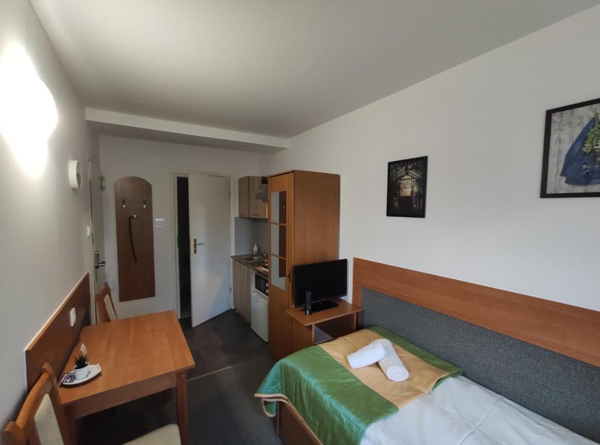 Aparthotel Arkadia Płock エクステリア 写真